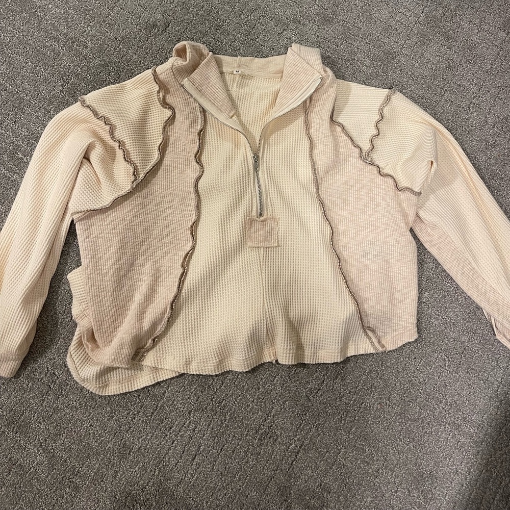 Grey bandit quarter zip